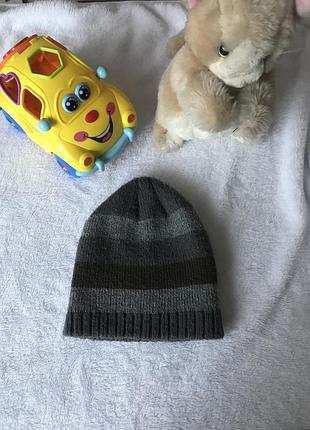 Шапка chicco теплая, м`ягкая,шапка без завязок на 1,5-2 года