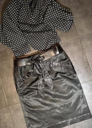 Незаурядная, нарядная  узкая черная юбка4 фото