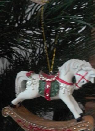 Декоративна підвіска конячка 11.5см