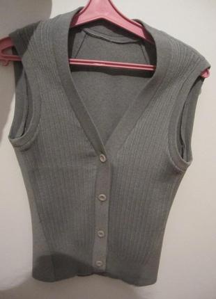 Жилетка