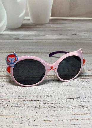 Дитячі окуляри рожеві сонцезахисні у вигляді мордочки кумедної мавпочки