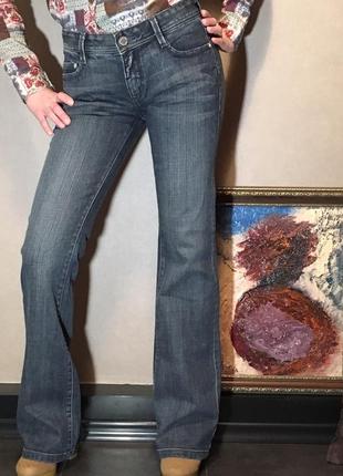 Новые брендовые джинсы в духе бохо2 фото