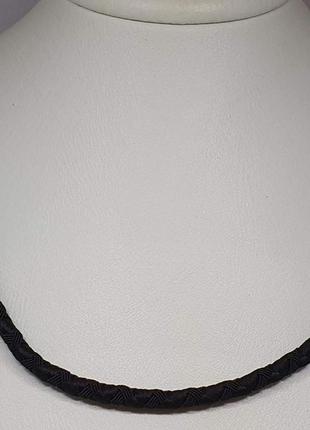 Ювелирный шнурок из текстиля с серебряными вставками. 846/4к 60