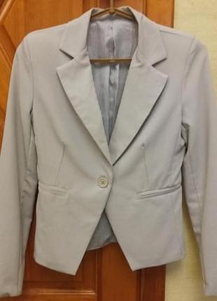 Стильний класичний піджак р. xs-s