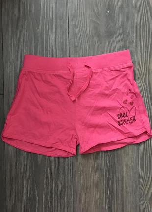 Шорти на дівчинку