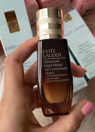 Estée lauder сыворотка под глаза1 фото