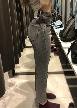 Серые зауженные джинсы с потертостями zara mango weekday bershka xs xxs2 фото