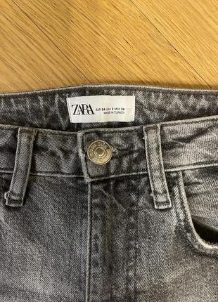 Серые зауженные джинсы с потертостями zara mango weekday bershka xs xxs4 фото