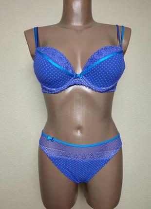 Гарний комплект бюстгальтер 2 пари трусиків passionata/4994/