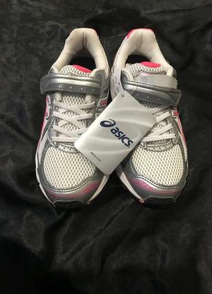 Кроссовки детские asics