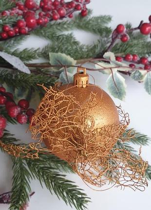 Ялинкові іграшки прикраси кулі золоті новорічні іграшки. італія. нові. ручна робота