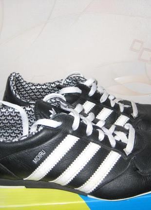 Шкіряні кросівки adidas 36р. (23 див.) оригінал