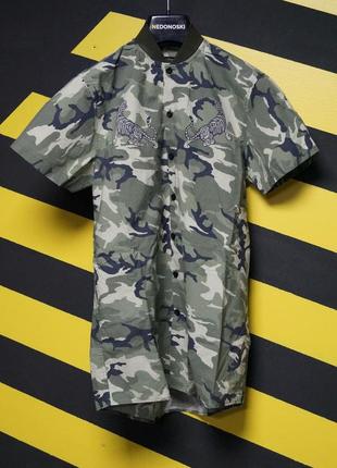 Камуфлированная тенниска с тиграми