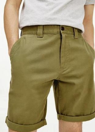 Tommy jeans мужские зеленые шорты tjm essential chino