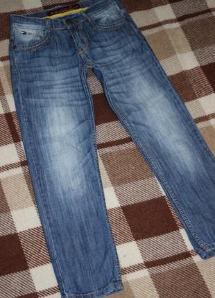 Распродажа джинсы классические 128/8лет