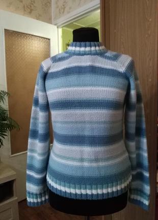 Свитер женский