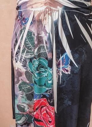 Легкое облегающее платье snake milano со стразами, вкладышами на груди2 фото