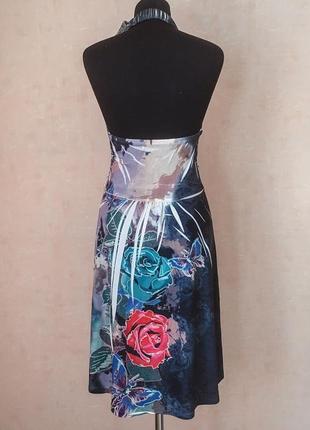 Легкое облегающее платье snake milano со стразами, вкладышами на груди5 фото