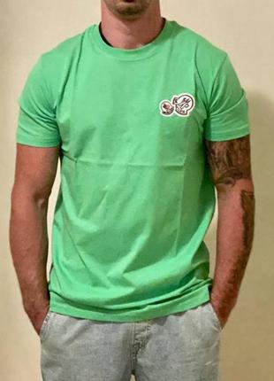 Мужская футболка moncler салатовая 15029