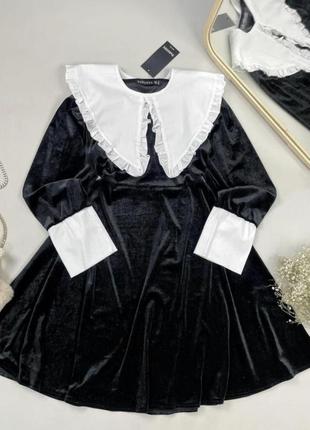 Велюровое платье с воротником и манжетами1 фото