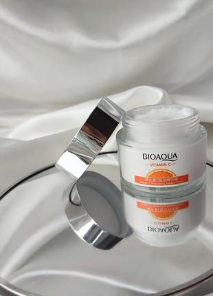 Крем для обличчя з вітаміном с bioaqua vitamin c moisturizing essence cream