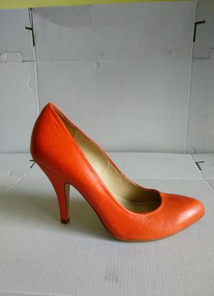 Туфлі 37 38 розмір бренд san marina