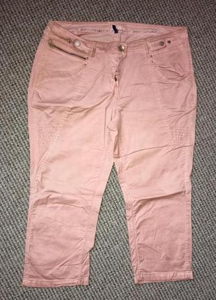 Дуже красиві оригінальні бриджики на літо разів.14/16/18