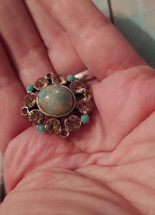 Брошка з пекінськимисклом вінтаж