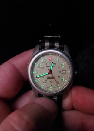 Швейцарський чоловічий військовий годинник wenger, кварц2 фото