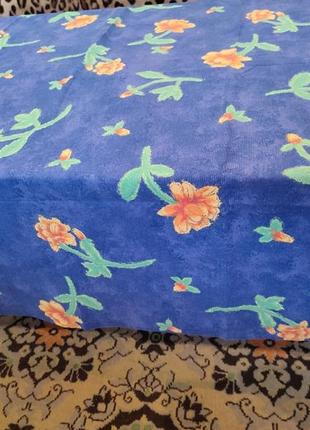 Красивая натуральная скатерть 213*140