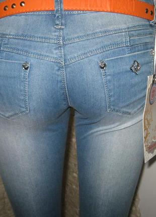 Распродажа до 28.01! продам женские джинсы.2 фото