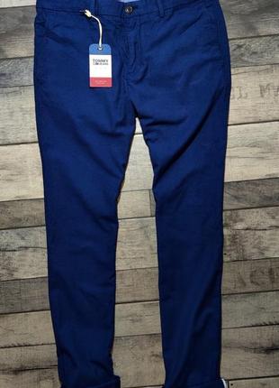 Мужские синие брюки чиносы tommy hilfiger зауженые размер 32/322 фото
