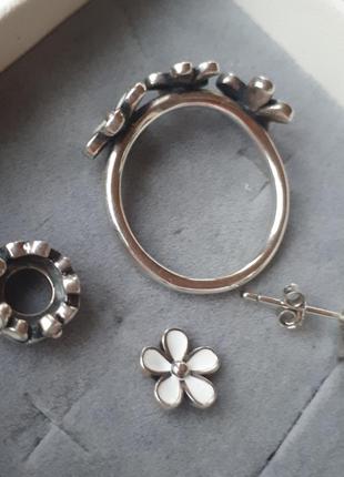 Серьги и кольцо из серебра в стиле пандора6 фото