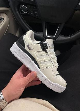 Кроссовки adidas forum white cream black