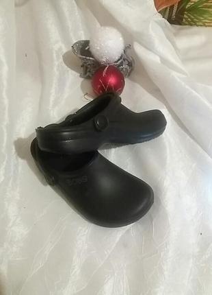 Крокси \шльопанці