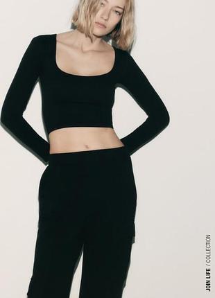 Эластичний укороченый лонгслив zara в рубчик