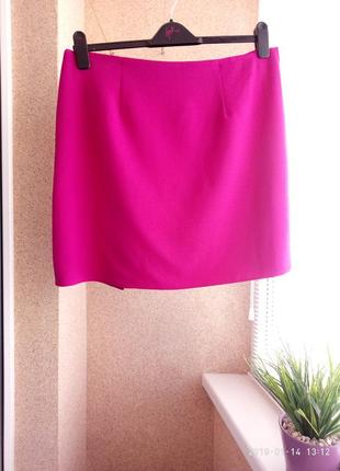 Красивая стильная юбка мини цвета фуксии3 фото