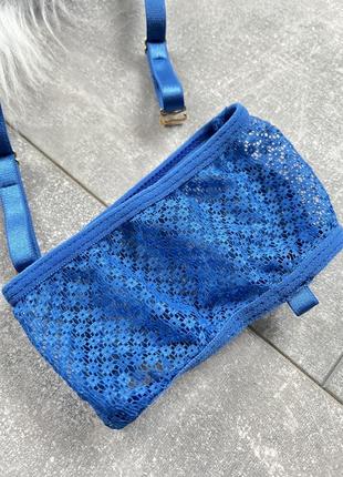 Сексуальный комплект нижнего белья: трусики, пояс, подвязки в синем цвете8 фото