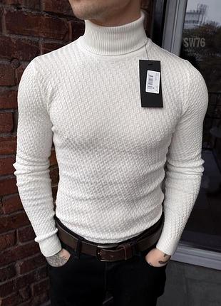 Свитер