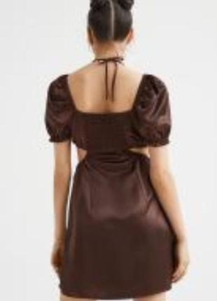 Сукня  атласна з розрізами по таліі2 фото