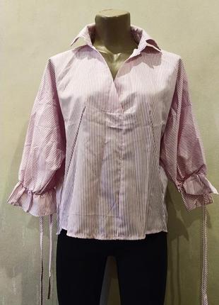 Женская розовая рубашка в полоску, с разрезом на спине