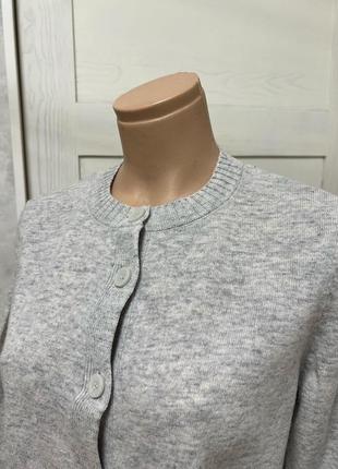 Фирменный стильный натуральный шерстяной свитер разлетайка3 фото