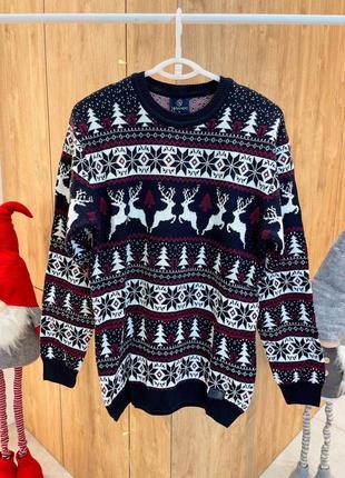 Новорічні светри з оленями🔝 
🎅шапка в подарунок1 фото