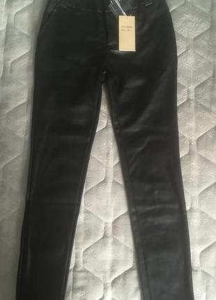 Черные утепленные кожаные штаны1 фото