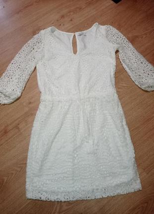 Міні сукня reserved біла з мереживом1 фото