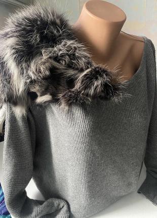 Шикарный свитер с натуральным мехом