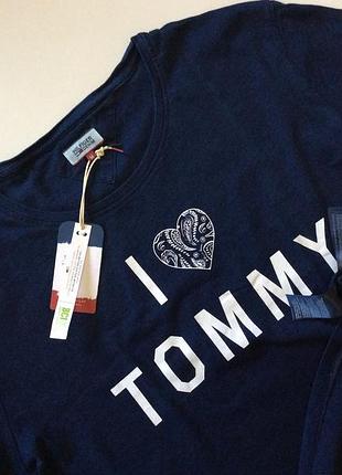 Жіноча футболка tommy hilfiger denim оригінал розмір m