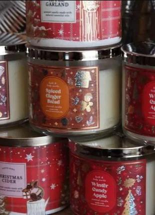 Новогодняя свеча bath and body works holiday2 фото