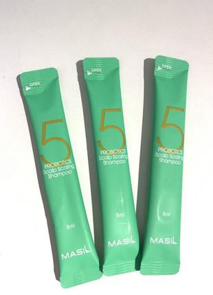 Шампунь для глибокого очищення шкіри голови masil 5 probiotics scalp scaling shampoo 8 мл