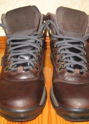 Кожаные демисезонные ботинки timberland 39р. (25 см.)1 фото